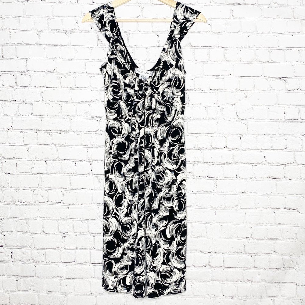 Maggy London Black and White Sleeveless Dress